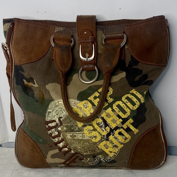 Juicy Couture Handbags - Vintage Juicy Couture PREP SCHOOL RIOT camo tote